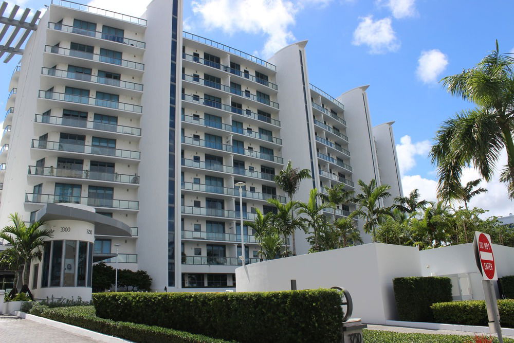 Echo Aventura condo photo 3